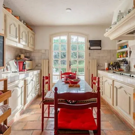 Provencal Sttropez Ramatuelle Pampelonne * Saint-Tropez