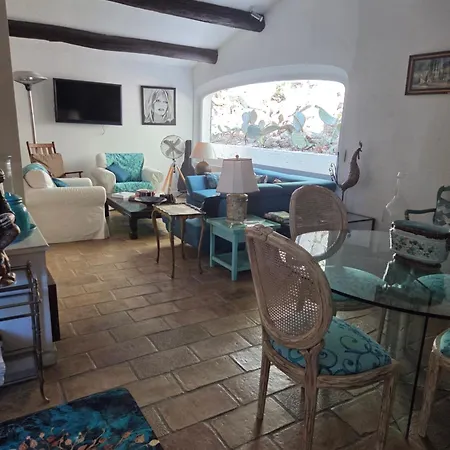 Provencal Sttropez Ramatuelle Pampelonne Saint-Tropez